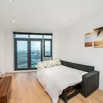 Cozy Centre - Ideal For Long & Contractors - Balcony - Sleeps 4 - Free Wifi Appartement