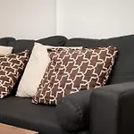 Cozy Centre - Ideal For Long & Contractors - Balcony - Sleeps 4 - Free Wifi Leeds (West Yorkshire)