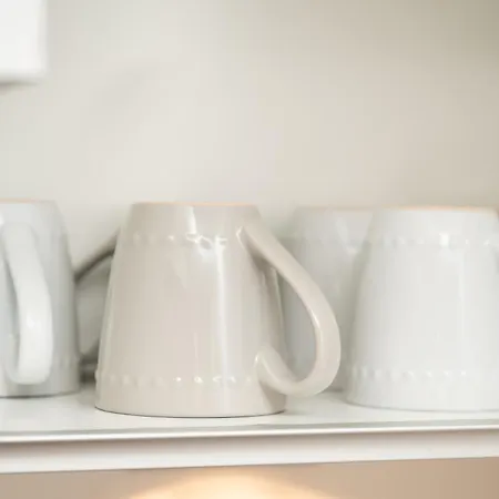Cozy Centre - Ideal For Long & Contractors - Balcony - Sleeps 4 - Free Wifi Apartment
