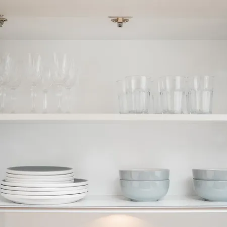 Apartament Cozy Centre - Ideal For Long Stays&contractors - Balcony - Sleeps 3 - Free Wifi *