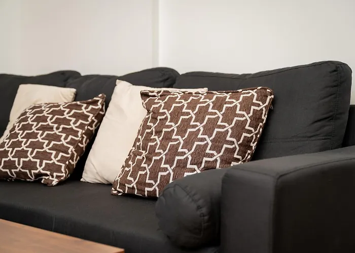 Cozy Centre - Ideal For Long & Contractors - Balcony - Sleeps 3 - Free Wifi Leeds (West Yorkshire)