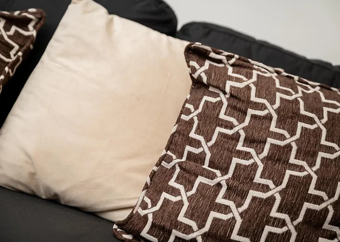 Apartamento Cozy Centre - Ideal For Long & Contractors - Balcony - Sleeps 3 - Free Wifi