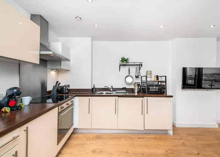 Apartamento Cozy Centre - Ideal For Long & Contractors - Balcony - Sleeps 3 - Free Wifi Leeds (West Yorkshire)