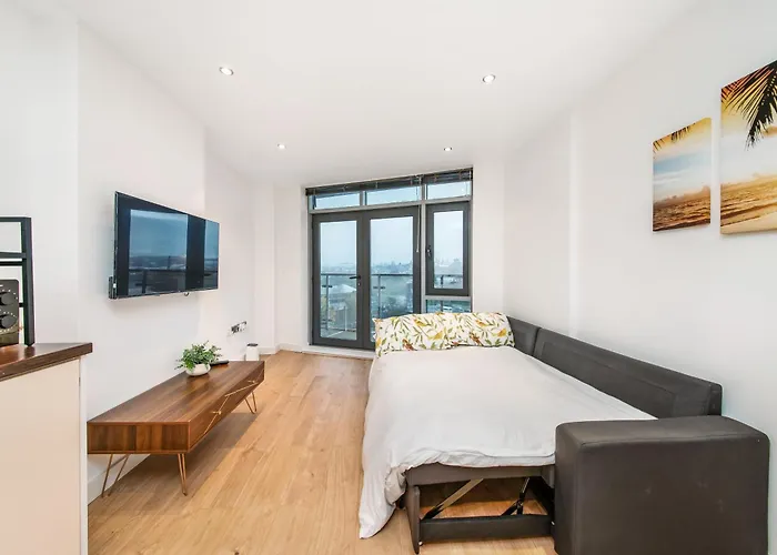 Cozy Centre - Ideal For Long & Contractors - Balcony - Sleeps 3 - Free Wifi * Leeds (West Yorkshire)